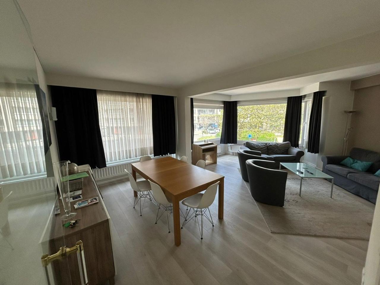 3 Bedroom Apartment Nearby The Sea Oostende Ngoại thất bức ảnh